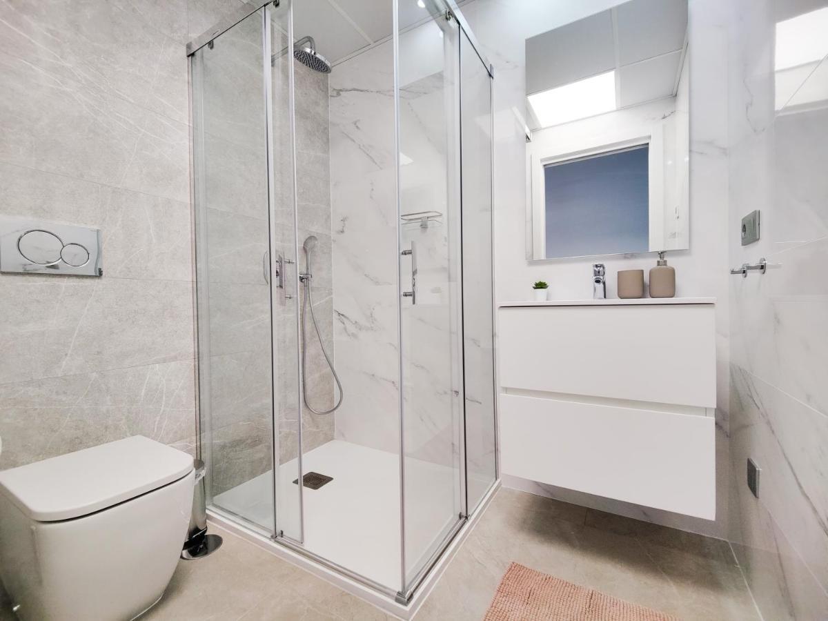 בנידורם Sunset Cliffs Sea View Apartments מראה חיצוני תמונה