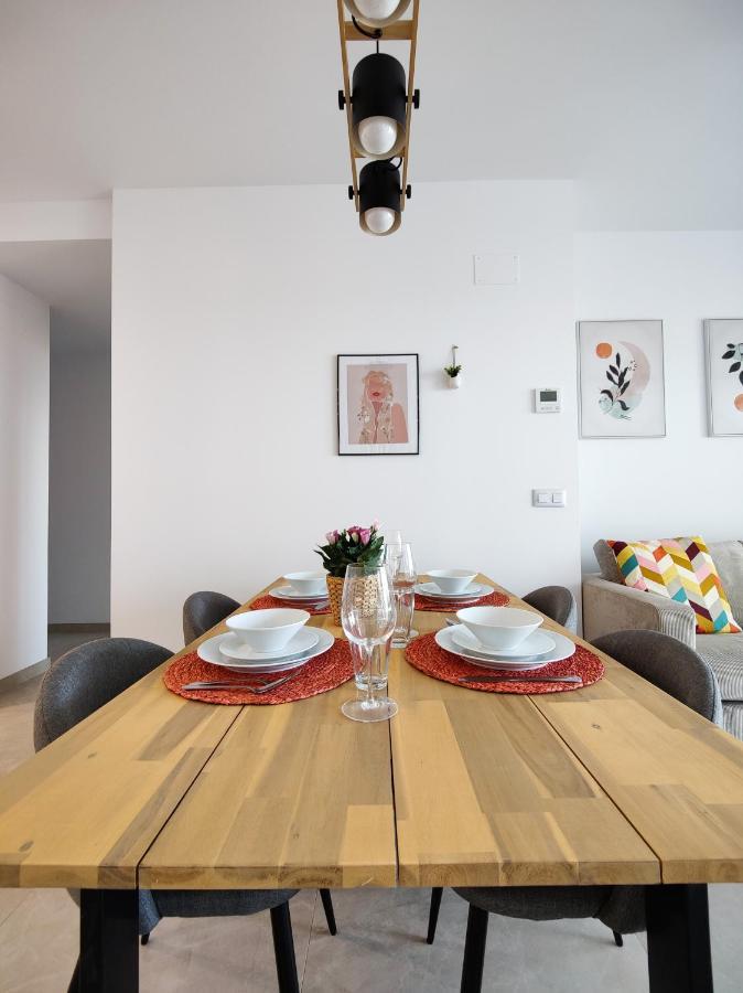 בנידורם Sunset Cliffs Sea View Apartments מראה חיצוני תמונה