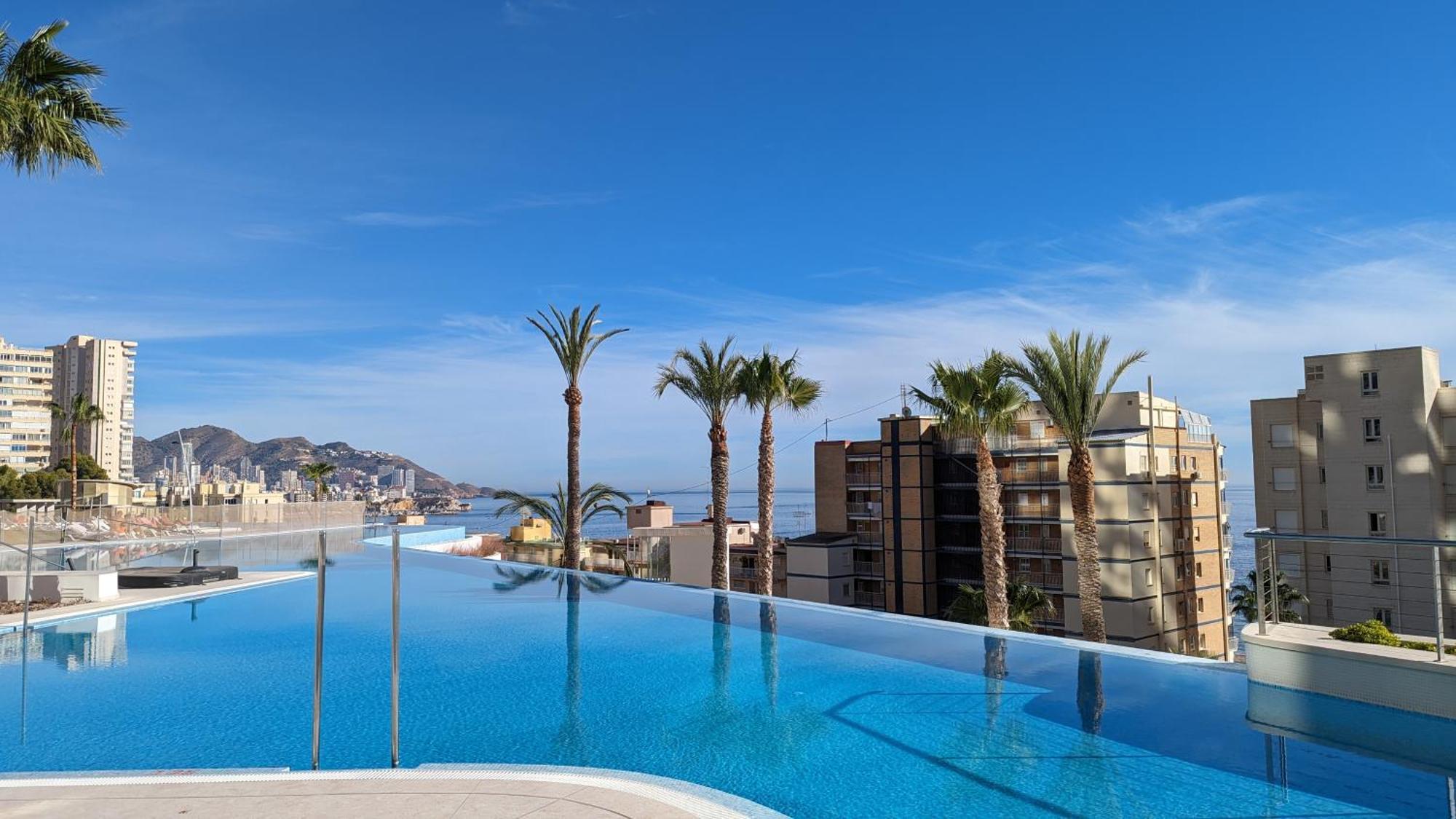 בנידורם Sunset Cliffs Sea View Apartments מראה חיצוני תמונה
