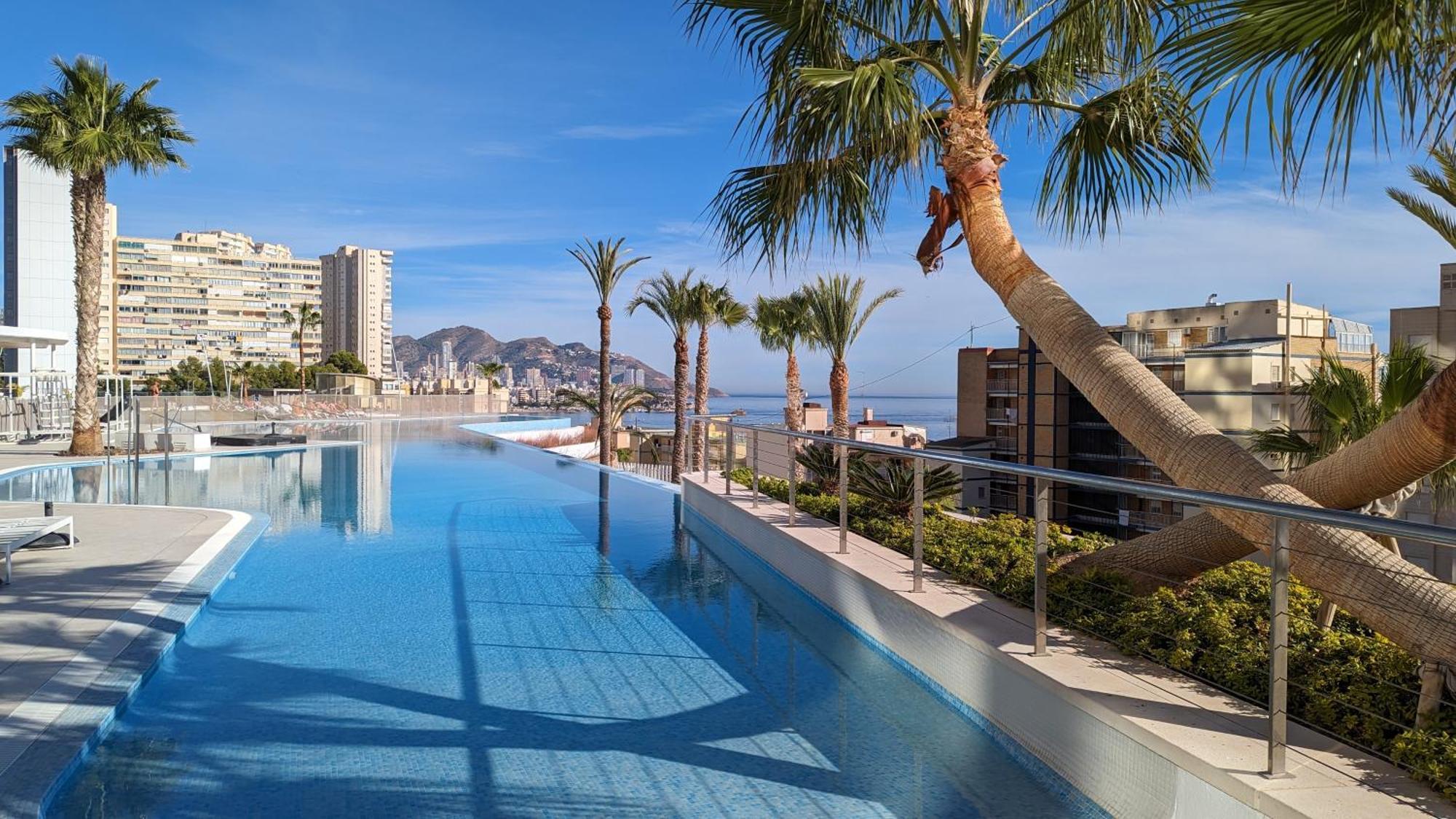 בנידורם Sunset Cliffs Sea View Apartments מראה חיצוני תמונה